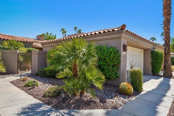 2 Bed Home for Sale in Palm Desert, California