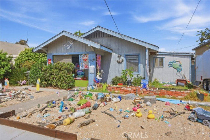 2 Bed Home for Sale in Costa Mesa, California