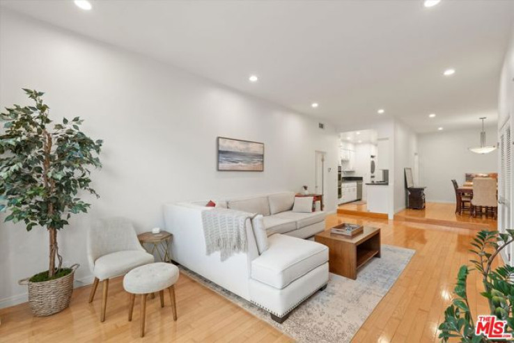 2 Bed Home for Sale in Los Angeles, California