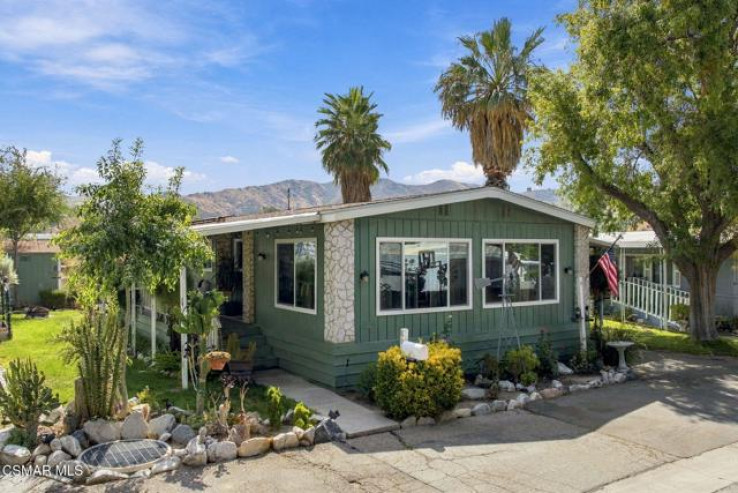 3 Bed Home for Sale in Canyon Country, California