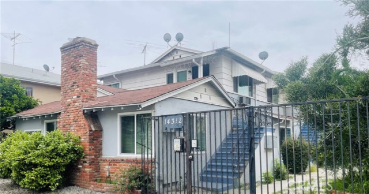 Residential Income in Panorama City