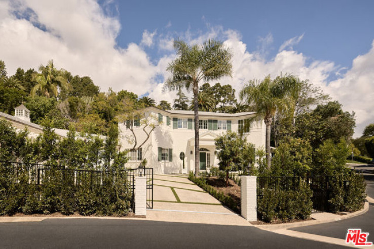 6 Bed Home for Sale in Los Angeles, California