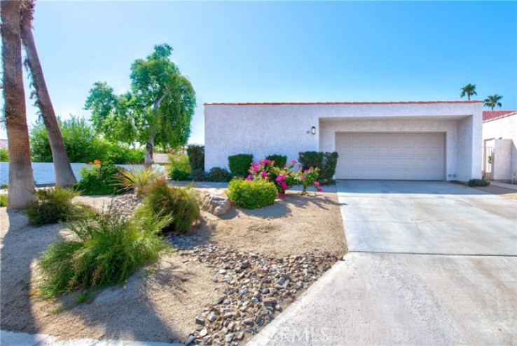 2 Bed Home for Sale in Palm Desert, California