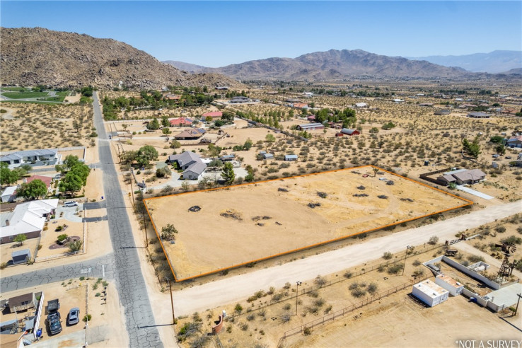 Land in Apple Valley