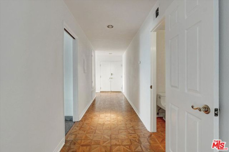 Residential Home in West Hollywood Vicinity