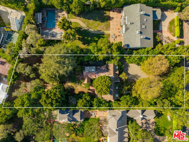 4 Bed Home for Sale in Los Angeles, California