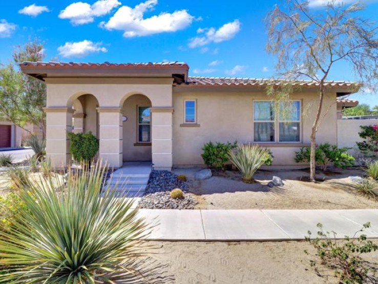 2 Bed Home for Sale in Palm Desert, California