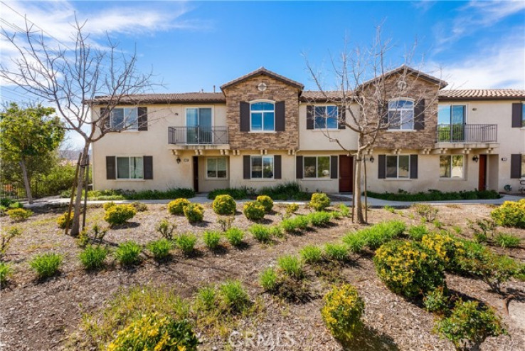 2 Bed Home for Sale in Canyon Country, California