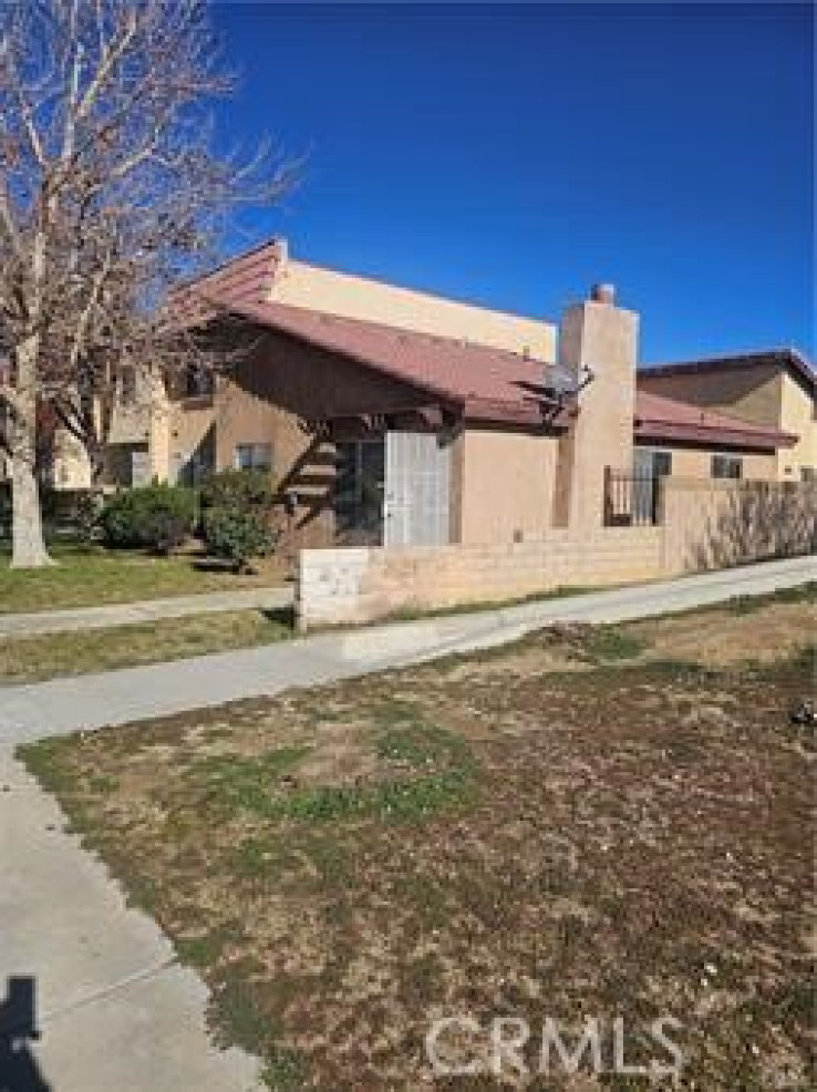Residential Home in Palmdale
