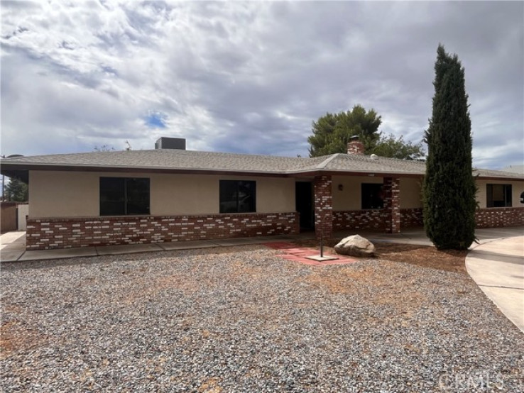 Residential Home in Apple Valley