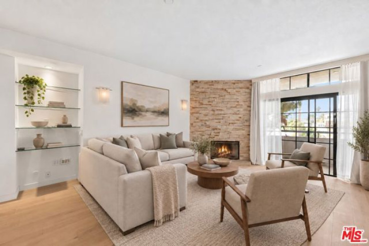 Residential Home in Beverly Hills