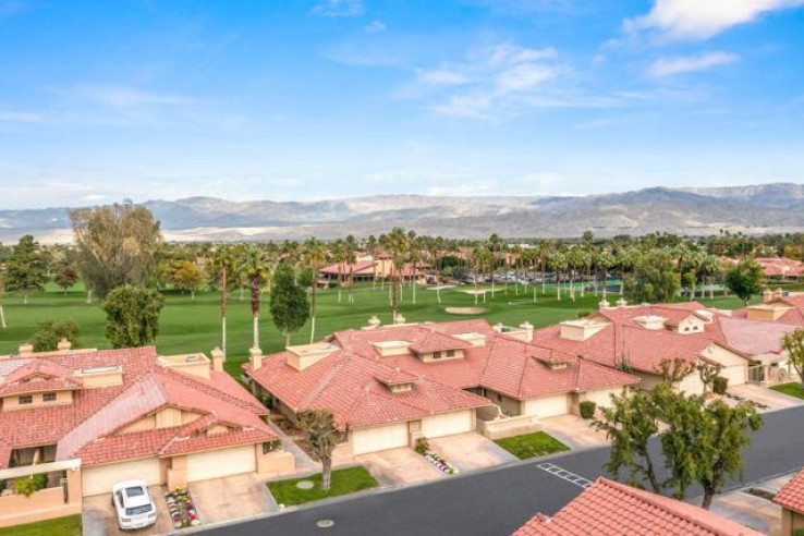 2 Bed Home for Sale in Palm Desert, California