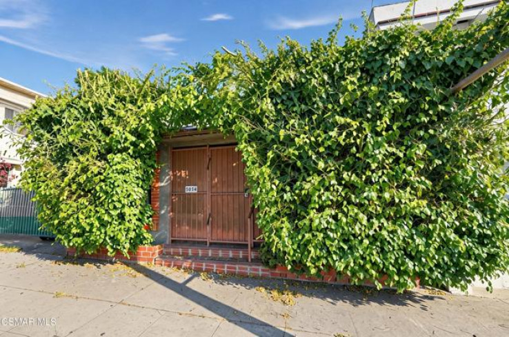  Commercial for Sale in Los Angeles, California