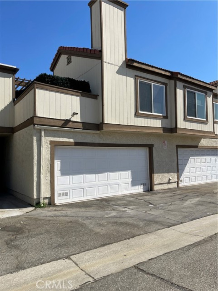 2 Bed Home for Sale in Ontario, California