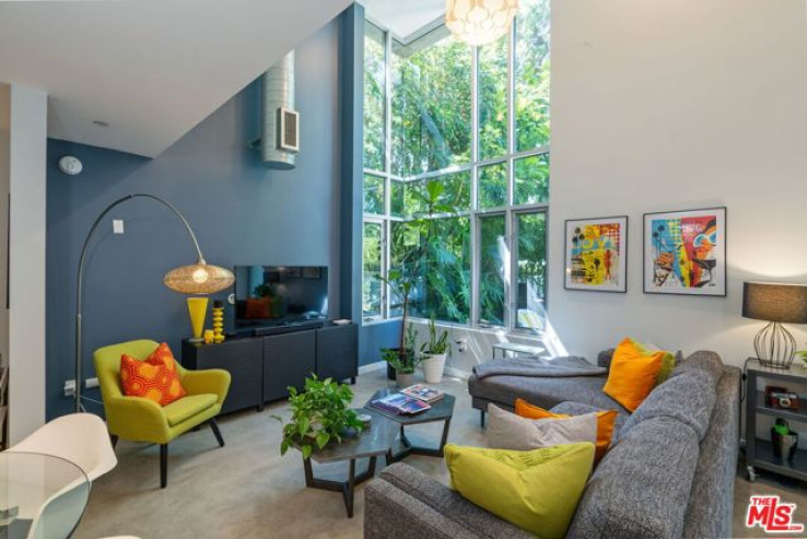 Residential Home in Hollywood