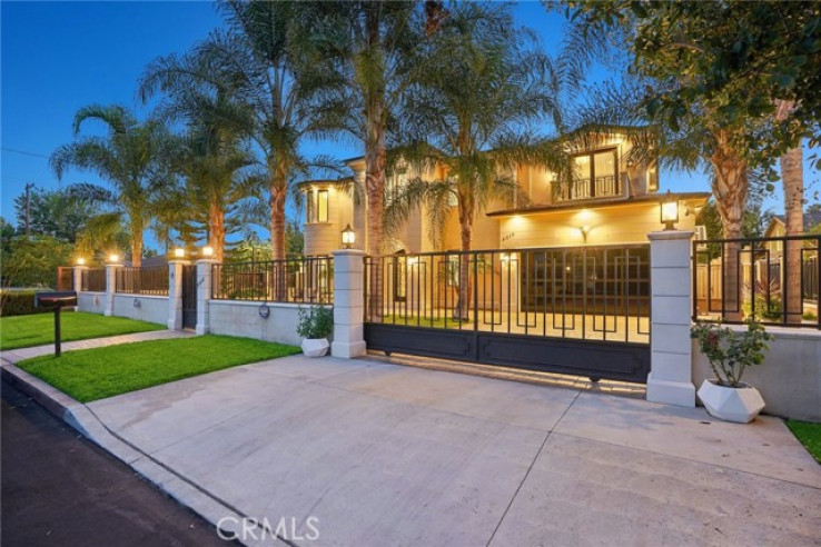 Residential Home in Sherman Oaks