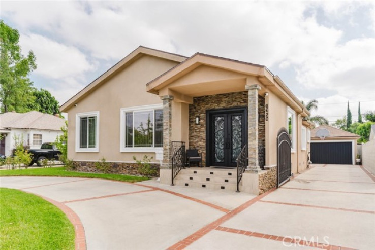 3 Bed Home for Sale in Van Nuys, California