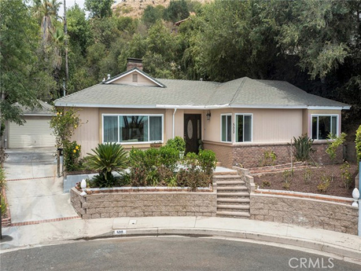 3 Bed Home for Sale in Burbank, California