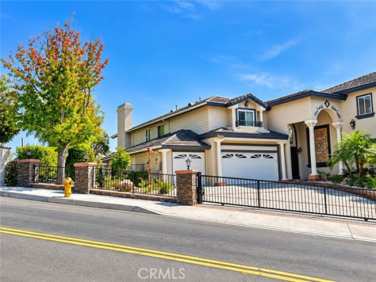 6 Bed Home for Sale in Yorba Linda, California