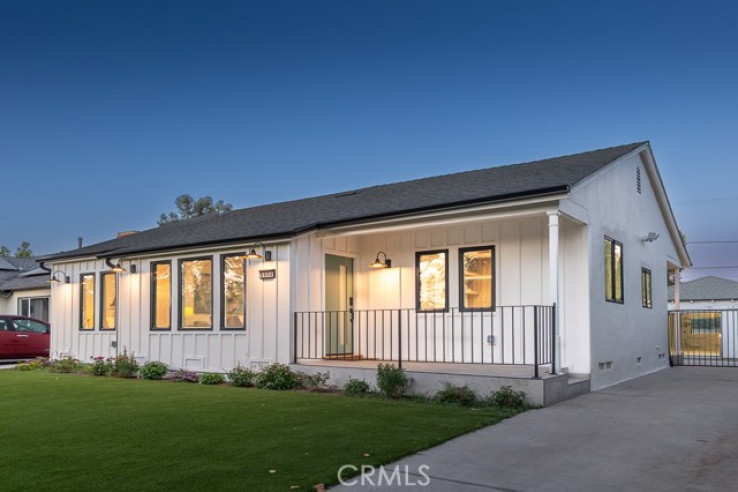 Residential Home in North Hollywood