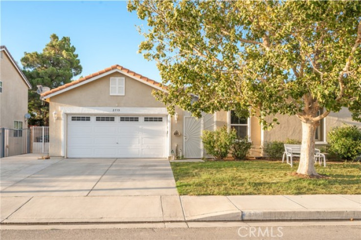 4 Bed Home for Sale in Lancaster, California