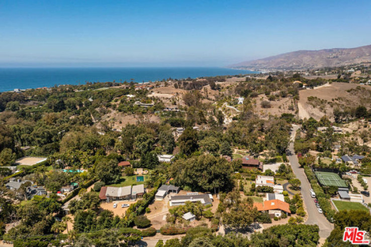 3 Bed Home for Sale in Malibu, California