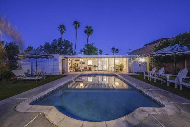 Residential Home in North Palm Desert