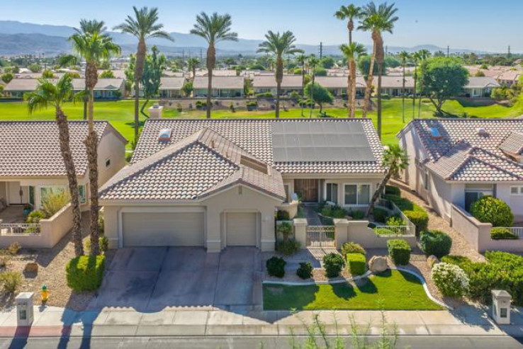 2 Bed Home for Sale in Palm Desert, California