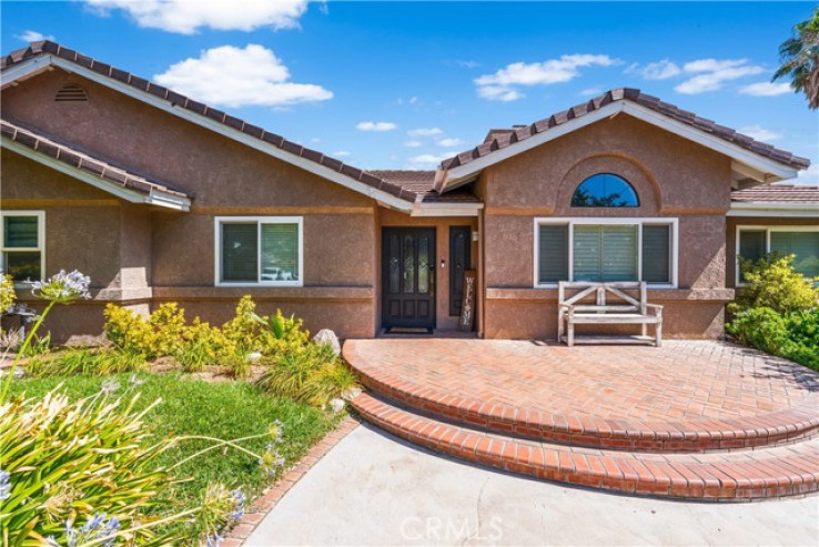 4 Bed Home for Sale in Acton, California