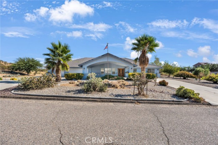 Residential Home in Apple Valley