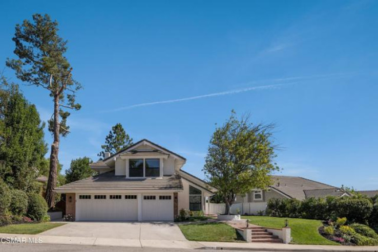 5 Bed Home for Sale in Oak Park, California