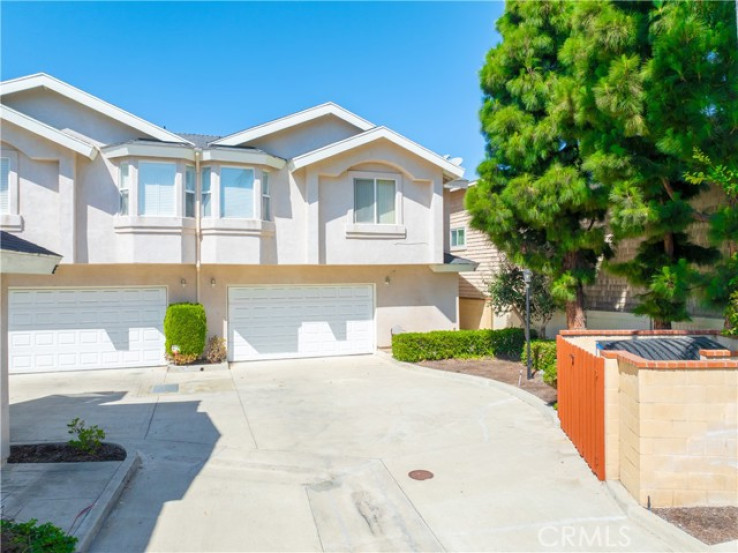 3 Bed Home for Sale in Costa Mesa, California