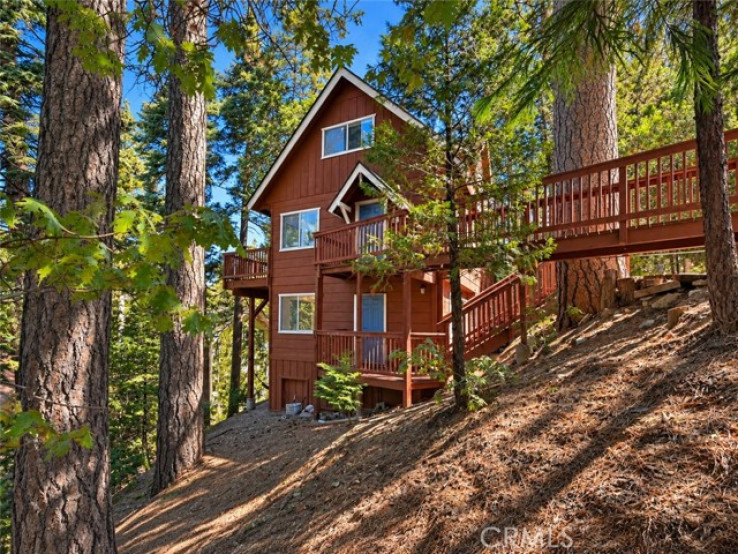 4 Bed Home for Sale in Lake Arrowhead, California
