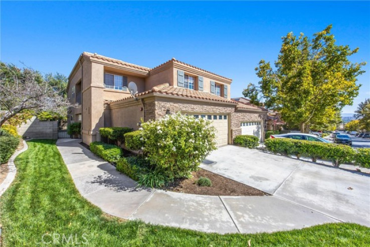 4 Bed Home for Sale in Apple Valley, California