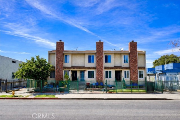 Residential Home in Panorama City