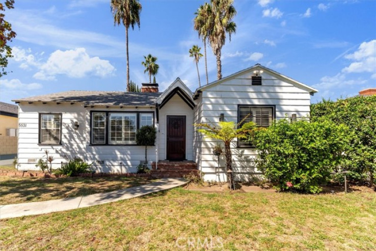 2 Bed Home for Sale in Valley Village, California
