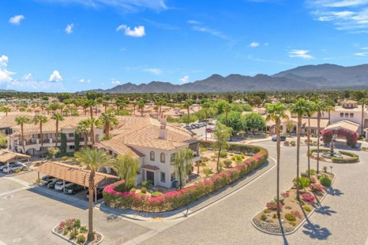 2 Bed Home for Sale in Palm Desert, California