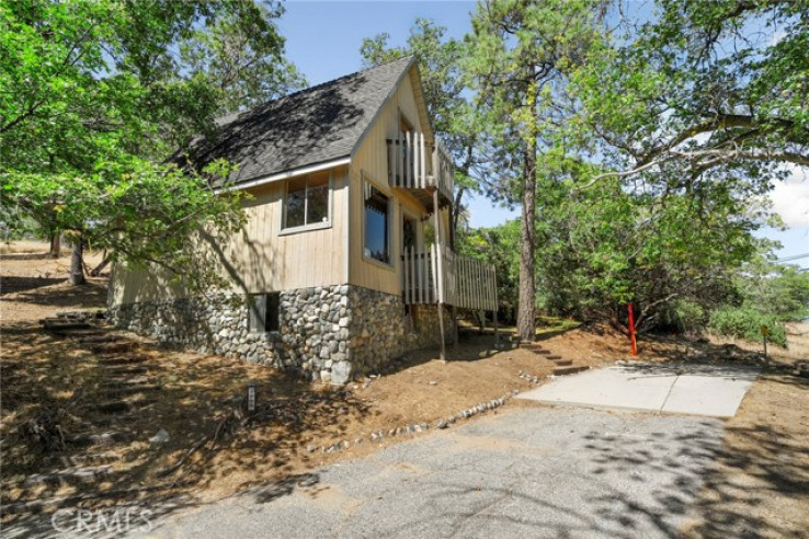 1 Bed Home for Sale in Lake Arrowhead, California