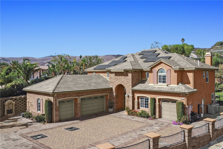 5 Bed Home for Sale in Yorba Linda, California