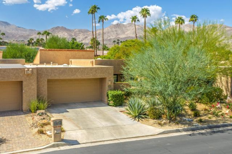 2 Bed Home for Sale in Palm Desert, California
