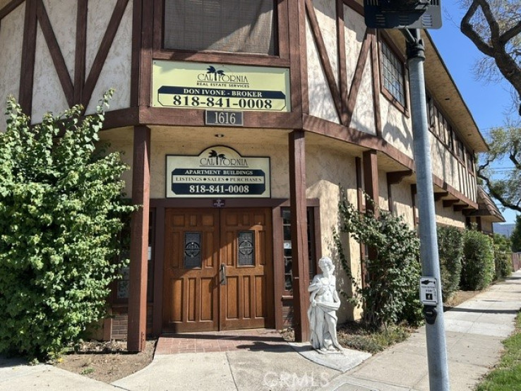  Commercial for Sale in Burbank, California