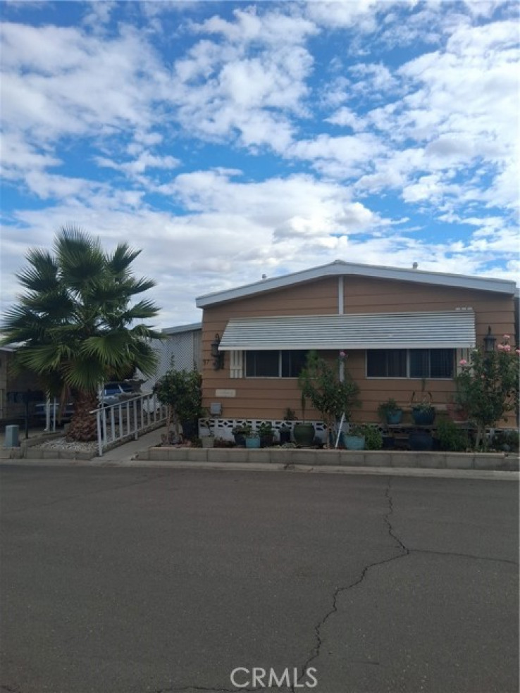 Residential Home in Apple Valley