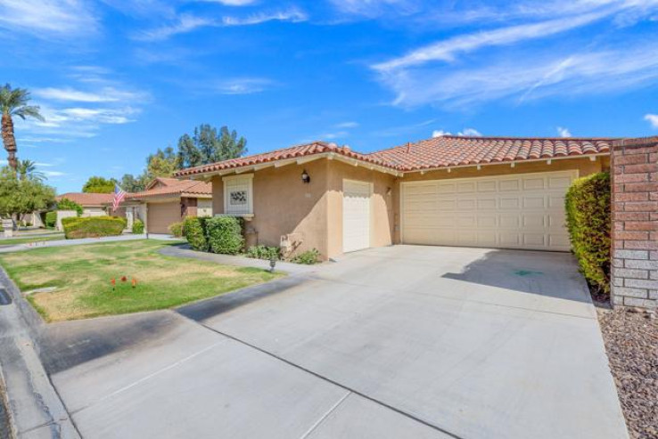 2 Bed Home for Sale in Palm Desert, California