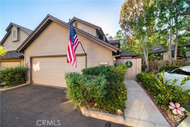 2 Bed Home for Sale in Costa Mesa, California