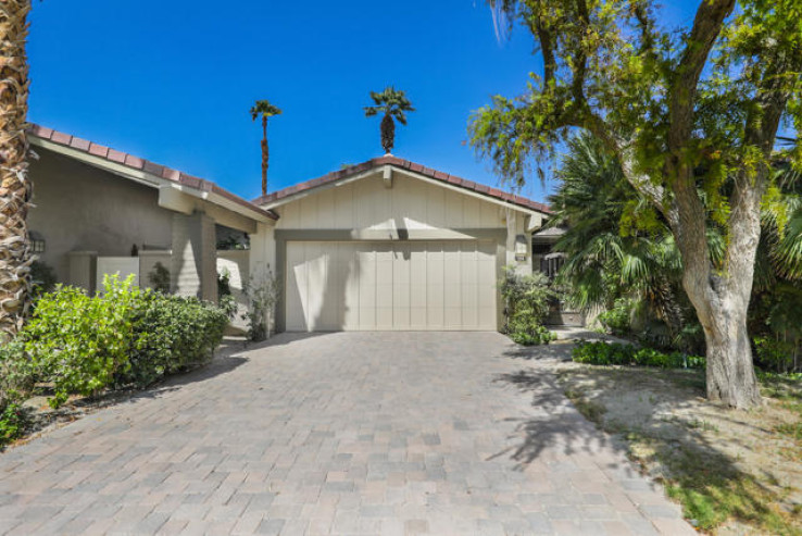 2 Bed Home for Sale in Palm Desert, California