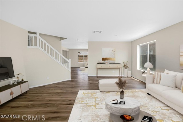 5 Bed Home for Sale in Rosamond, California