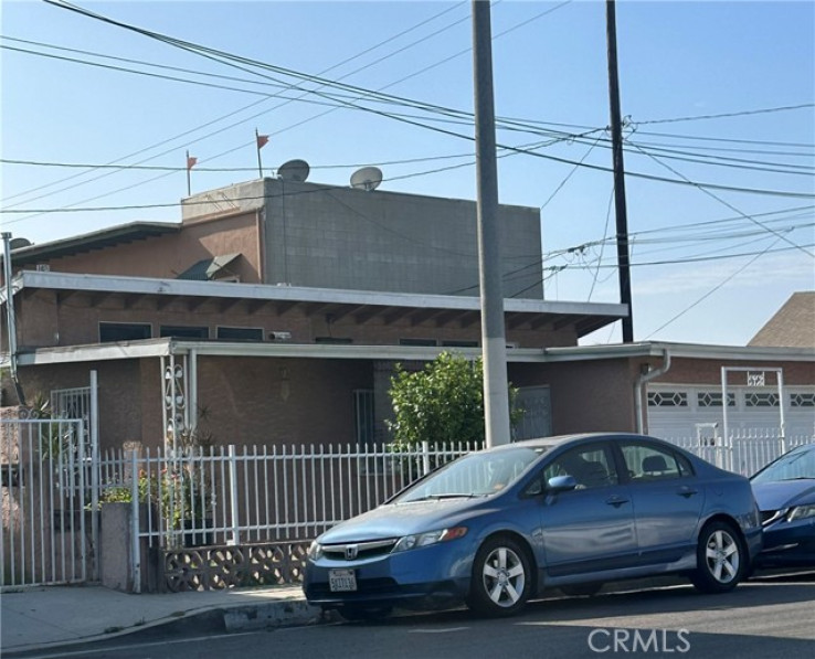 1 Bed Home for Sale in Maywood, California