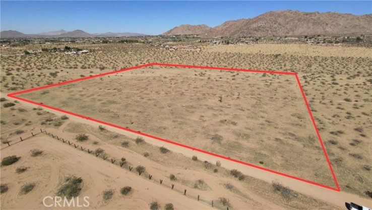 Land in Apple Valley