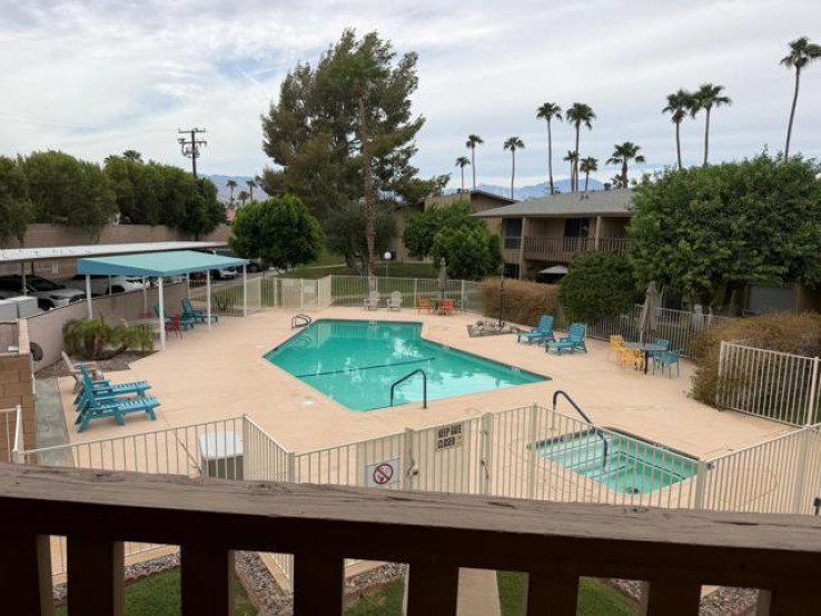 Residential Home in East Palm Desert