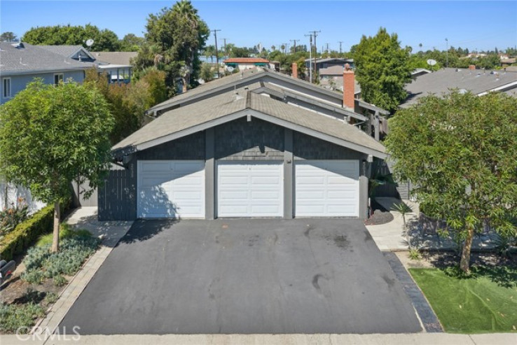  Income Home for Sale in Costa Mesa, California